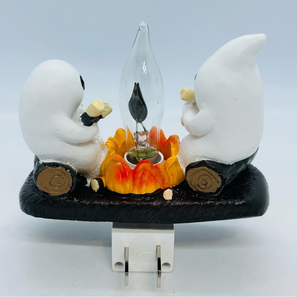 2024 Halloween Ghosts Campfire Flickering Nightlight Fire Marshmallows Intertek - Picture 4 of 9